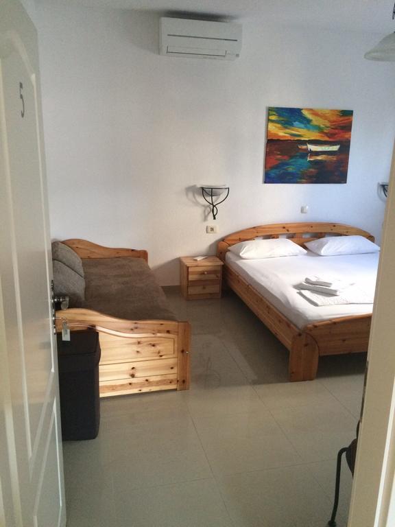 Apartments Lucija Brela Rom bilde